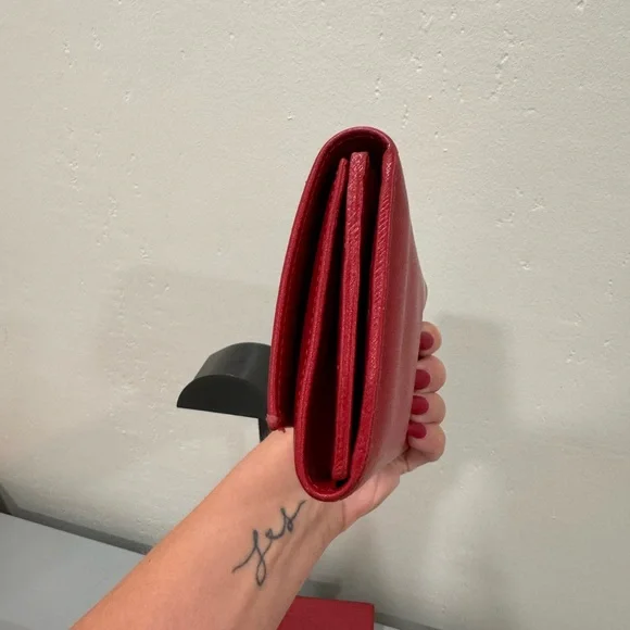 Salvatore Ferragamo crystal embellishment Vibrant Red leather wallet - Picture 4 of 8